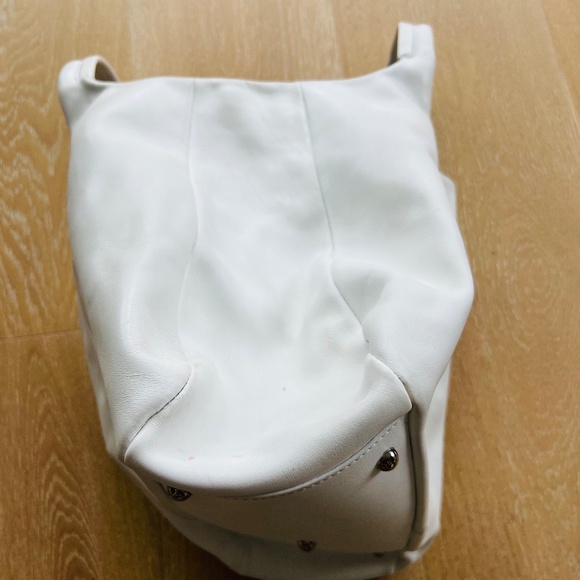 Tods Authentic White Smooth Leather Shopping Tote Satchel Handbag - Picture 12 of 16